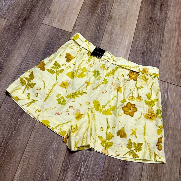 🛍️NET. I-N-C Regular High Rise floral 4 inch shorts with belt size XL - Picture 8 of 8
